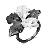 Black and white flower ring 51.9 mm nz