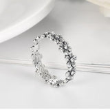 Dainty flower ring nz