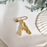 Initial brooch A nz