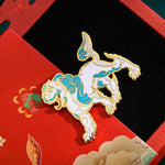 Lion brooch White nz