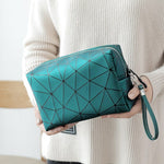 Modern women’s toiletry bag Green nz