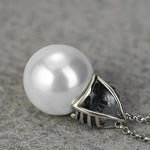 Pearl necklace with crown nz